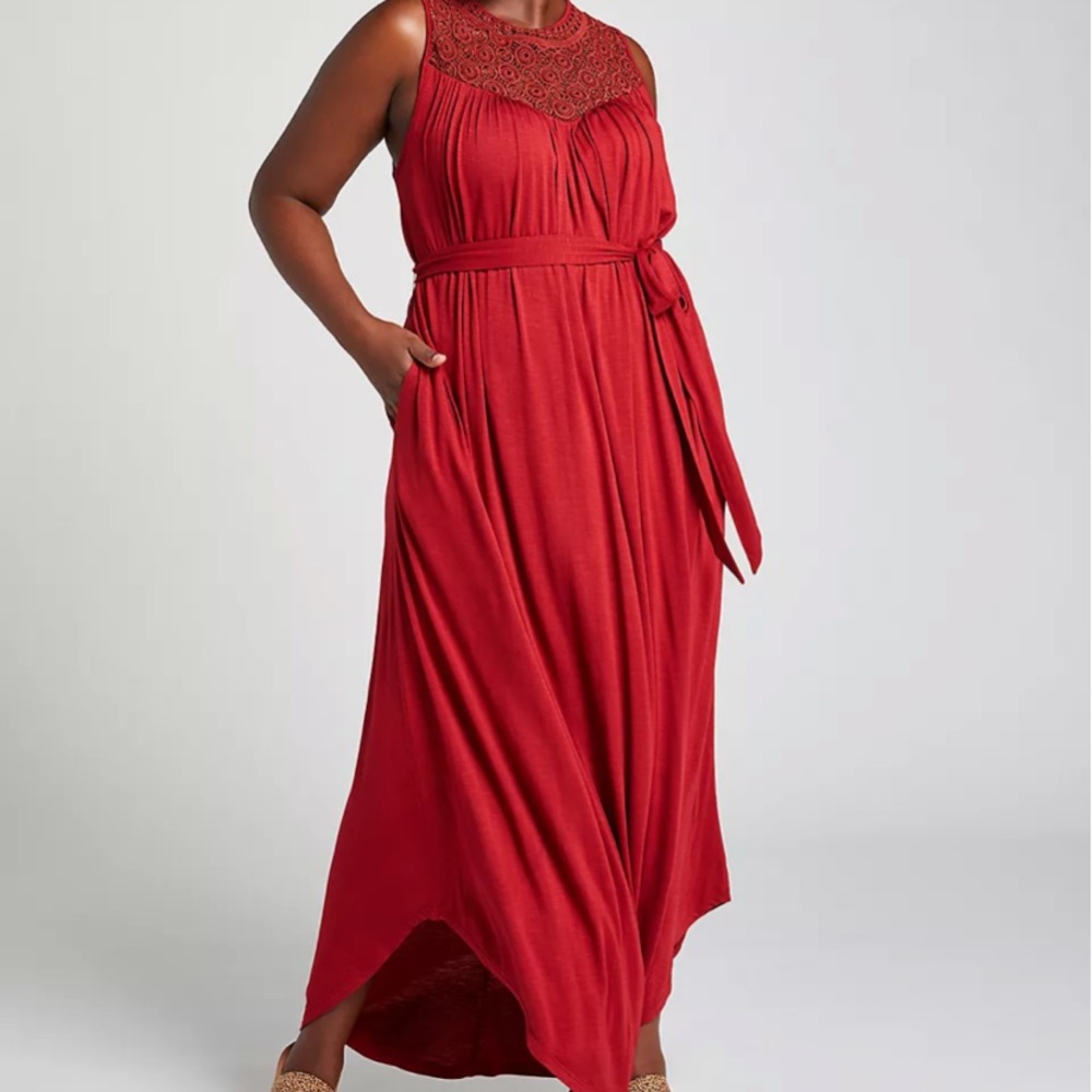 Crochet-Yoke Fit & Flare Maxi Dress